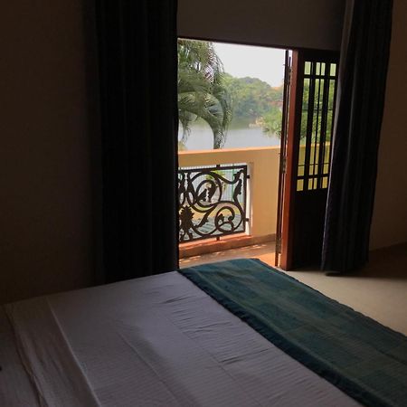 Amani Lake Resort パナドゥラ エクステリア 写真