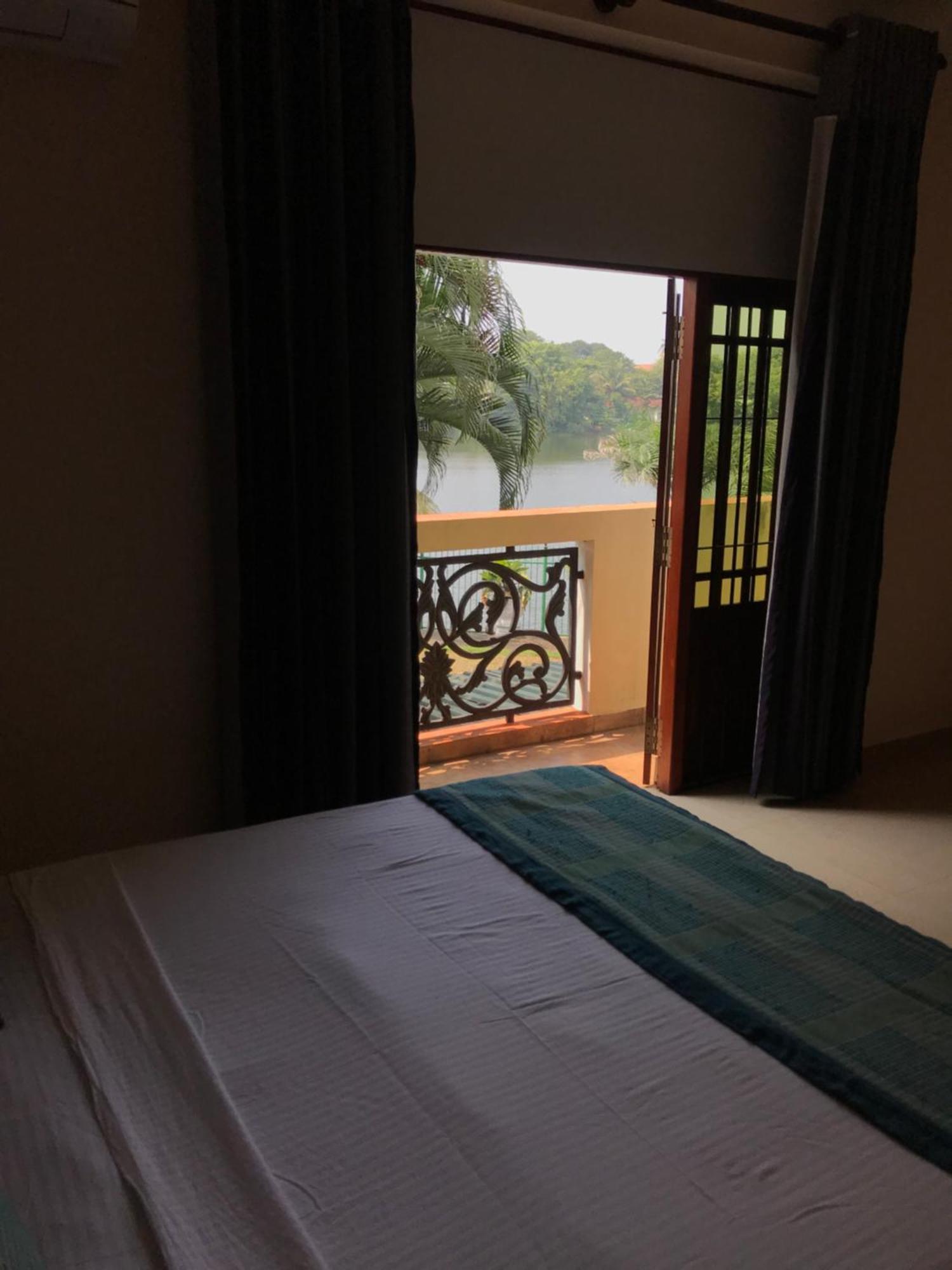 Amani Lake Resort パナドゥラ エクステリア 写真
