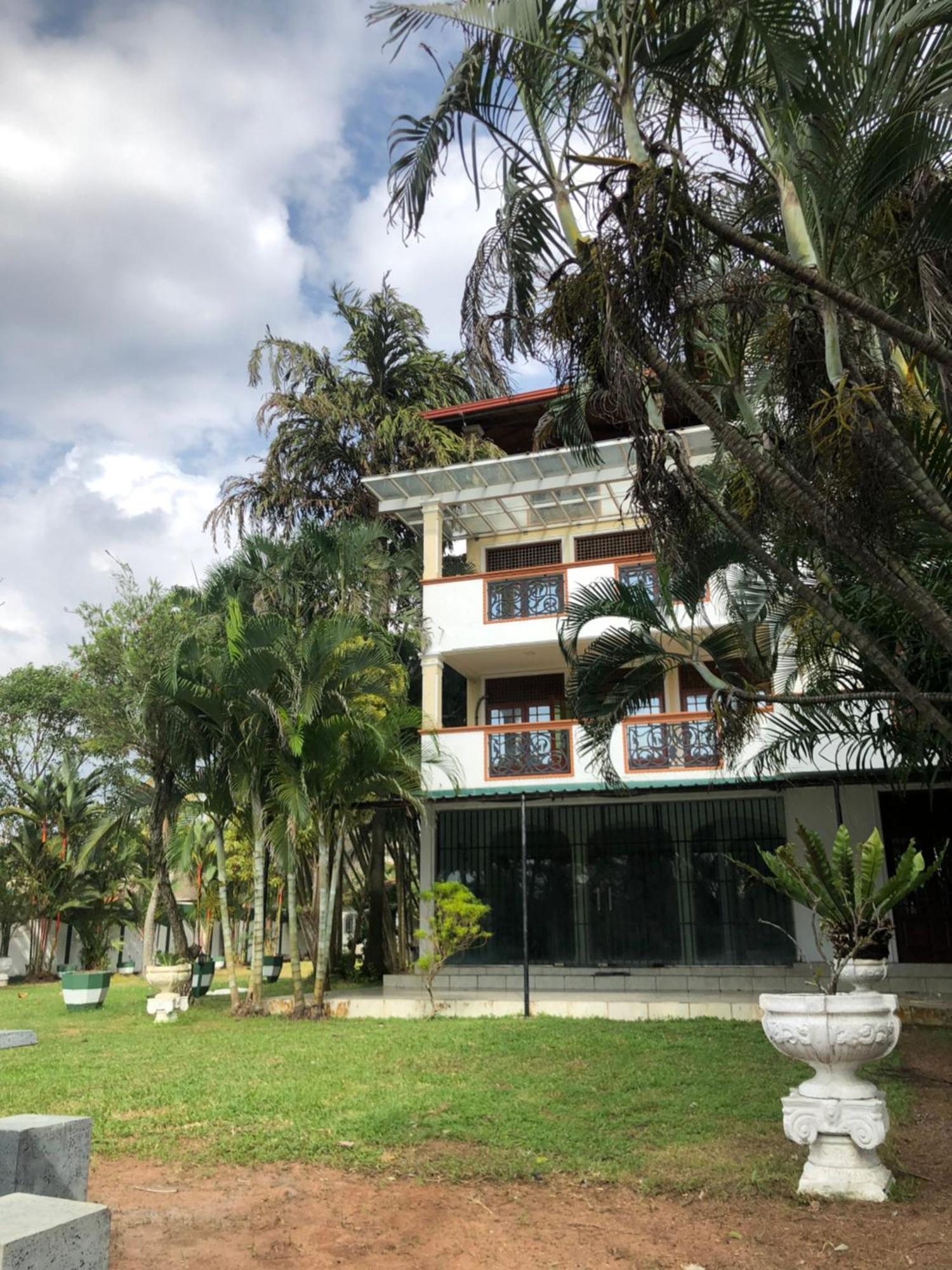 Amani Lake Resort パナドゥラ エクステリア 写真